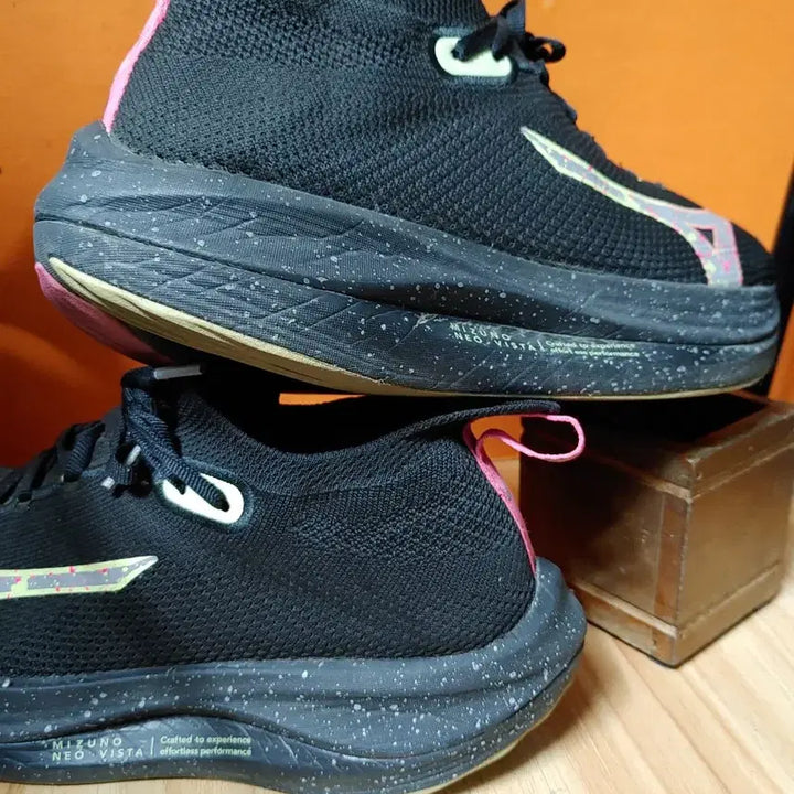 [BUNJANG] Mizuno Wave Neo Vista Running Shoes / 미즈노 웨이브 네오비스타(US8표기260 추천사이즈255)