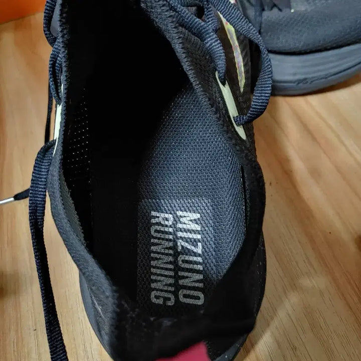 [BUNJANG] Mizuno Wave Neo Vista Running Shoes / 미즈노 웨이브 네오비스타(US8표기260 추천사이즈255)