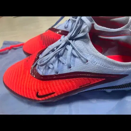 [BUNJANG] Nike Phantom Elite Soccer Cleats (270) / 나이키 팬텀 축구화 엘리트 270