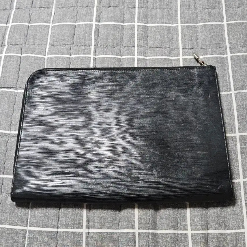 [BUNJANG] Louis Vuitton Epi Pochette Jour GM Yellow Logo Clutch Bag / 루이비통 에삐 포쉐트 주르 GM LV 옐로우 로고 클러치백 (단품)