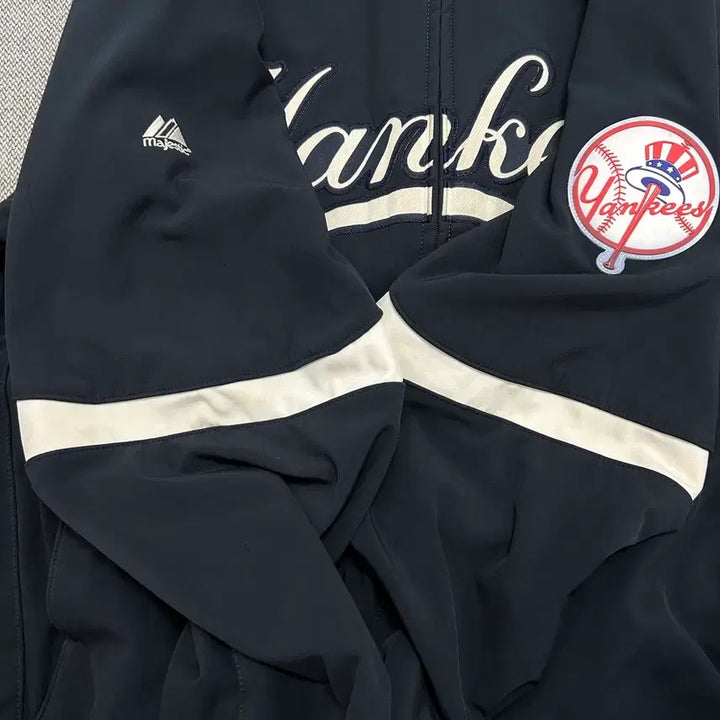 [BUNJANG] Majestic New York Yankees Baseball Jacket (XL) / 마제스틱 뉴욕 양키즈 베이스볼 자켓(XL)