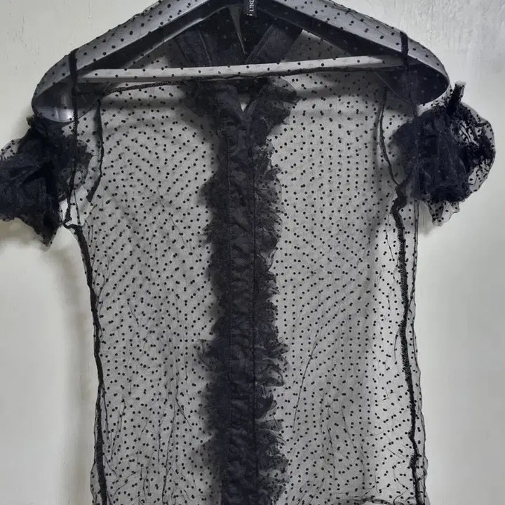 [SOLD OUT] 블랙 시스루 도트 블라우스 퍼프 반팔 (야한옷)55