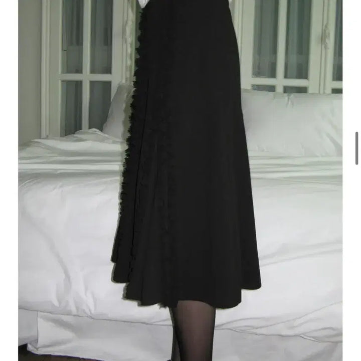 [BUNJANG] Sinoon Frill Midi Skirt - S / 시눈 Frill midi skirt - S