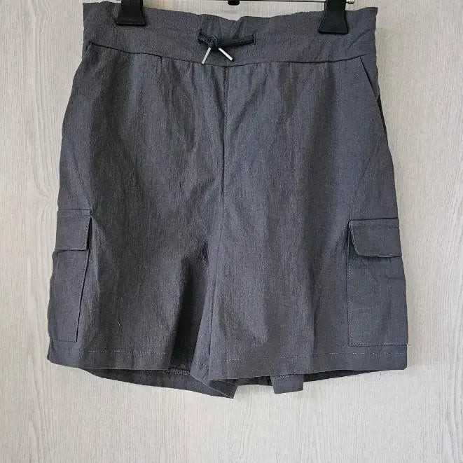 [SOLD OUT] 뒷밴딩 반바지 새옷