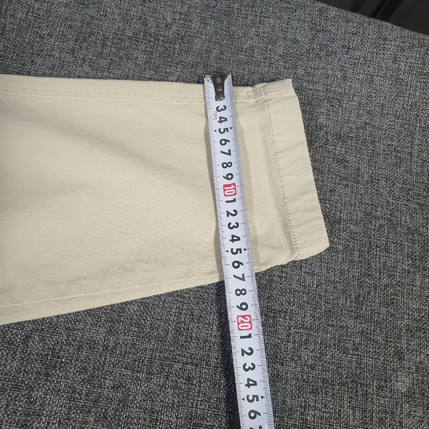 [BUNJANG] IZZAT BABA Beige Summer Loose Fit Cotton Pants / IZZAT BABA베이지 여름 배기  면바지  택배비포함가