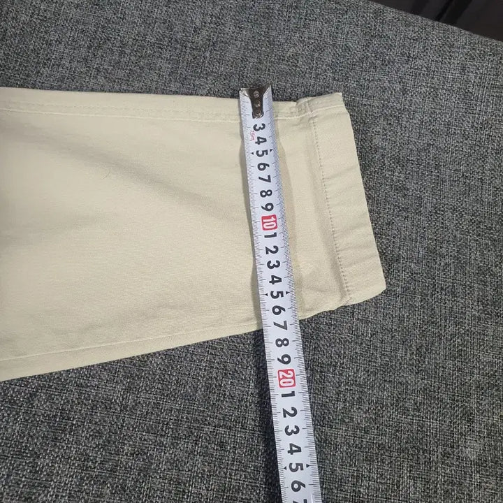 [BUNJANG] IZZAT BABA Beige Summer Loose Fit Cotton Pants / IZZAT BABA베이지 여름 배기  면바지  택배비포함가