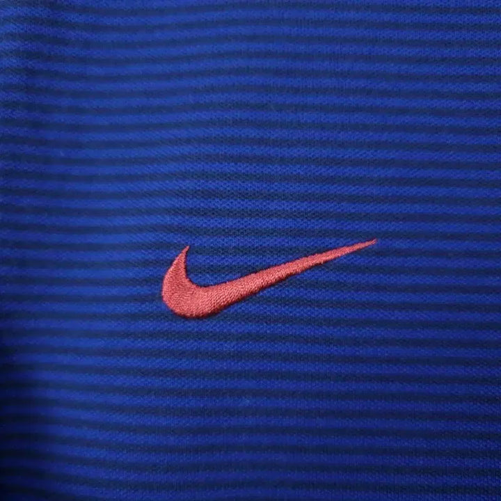 [BUNJANG] Nike Barcelona Striped Henley Long Sleeve T-shirt Navy / 나이키 바르셀로나 스트라이프 헨리넥 롱 반팔티 네이비 M20220