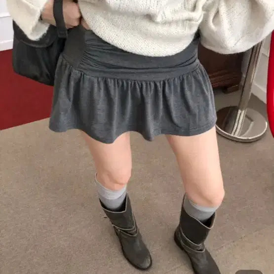 [BUNJANG] Our Cabinet Metil Mini Skirt / 아워캐비넷 metil 미니 스커트 치마 yue 유 프로젝트