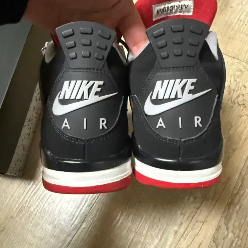 [BUNJANG] Jordan 4 Retro Bred 2019 Sneakers / [265] 조던 4 레트로 브레드 2019