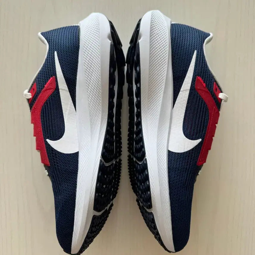 [BUNJANG] Nike Pegasus 40 PSG Edition Sneakers / PSG 나이키 페가수스 40 파리생제르맹 에디션