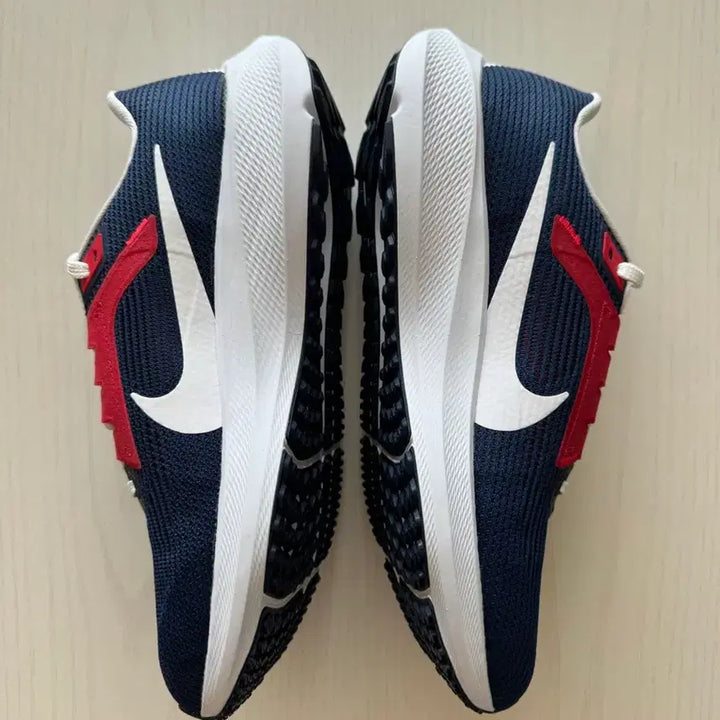 [BUNJANG] Nike Pegasus 40 PSG Edition Sneakers / PSG 나이키 페가수스 40 파리생제르맹 에디션
