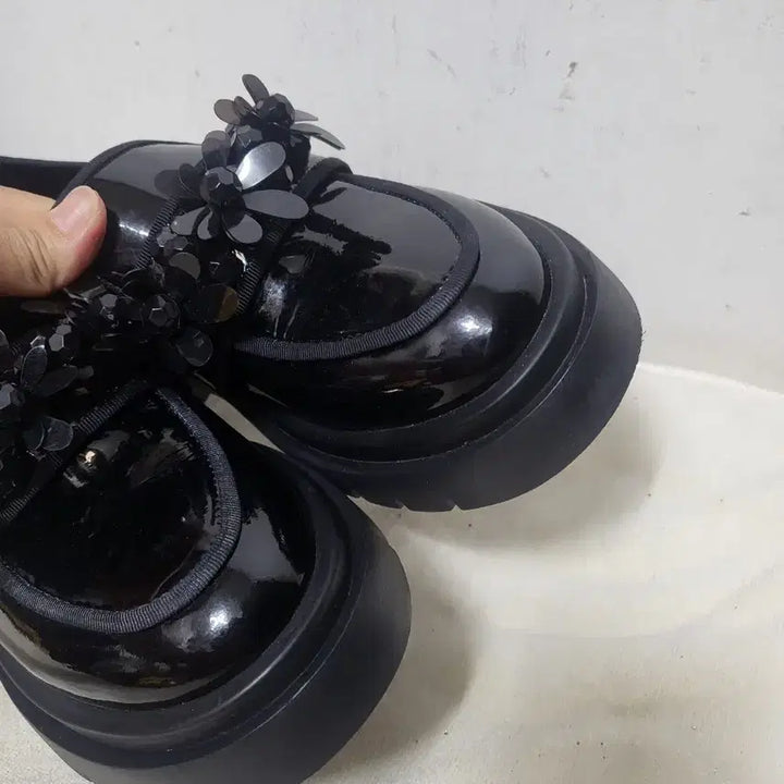 [BUNJANG] Suecomma Bonnie Fleur Loafers / 슈콤마보니 플뤼르 로퍼(무료배송)