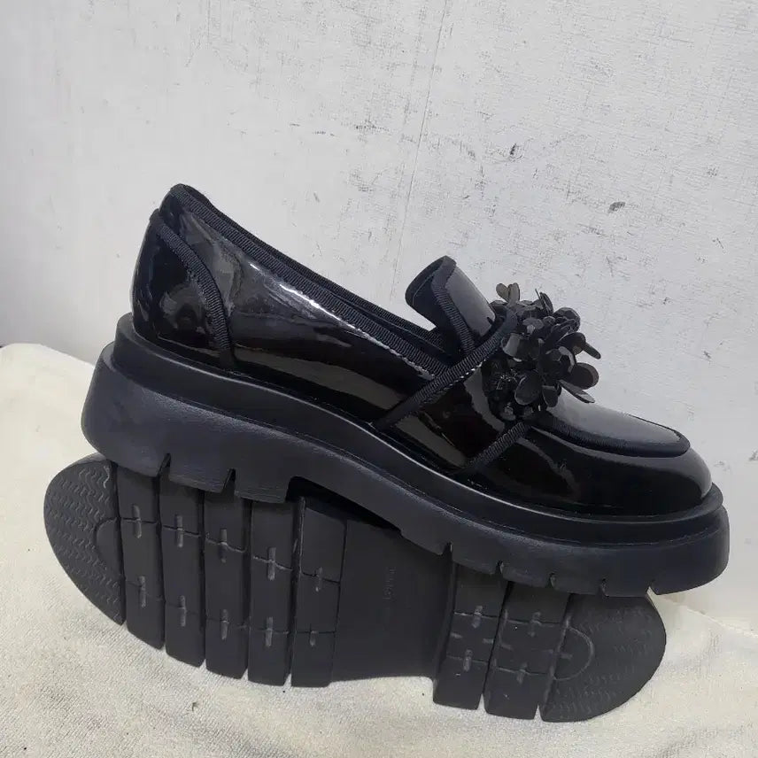 [BUNJANG] Suecomma Bonnie Fleur Loafers / 슈콤마보니 플뤼르 로퍼(무료배송)
