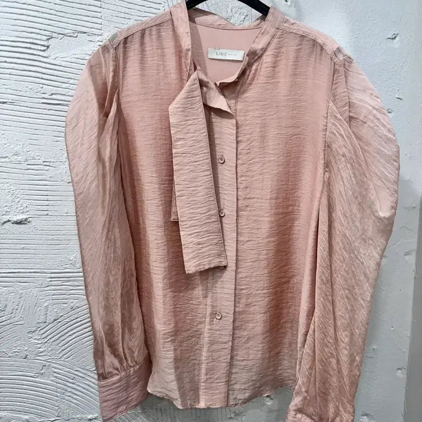 [BUNJANG] Line Puff Sleeve Blouse / 라인 퍼프소매 블라우스