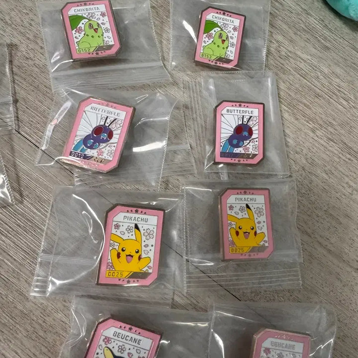 [BUNJANG] 포켓몬스터 이삭토스트 뱃지 벚꽃 낮 / 포켓몬스터 이삭토스트 뱃지 벚꽃 낮