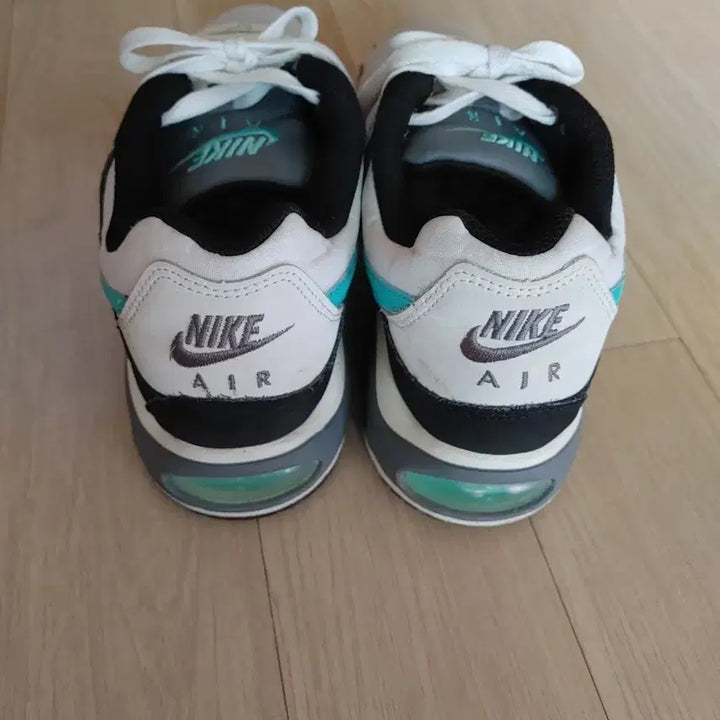 [BUNJANG] Nike Air Max Command Sneakers / 나이키 에어맥스 커맨드 운동화 250