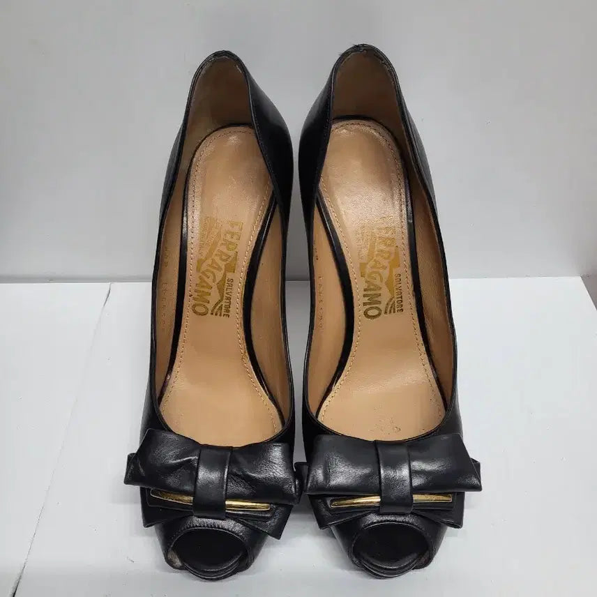 [SOLD OUT] 페레가모숙녀하이힐(무료배송)