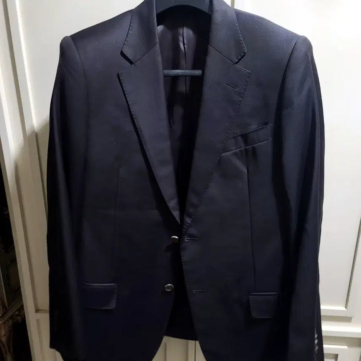 [BUNJANG] Givenchy Wool Notched Lapel Blazer Jacket / 지방시 / 울 노치드라펠 블레이져 자켓 솔리드 블랙 / 41R[105]