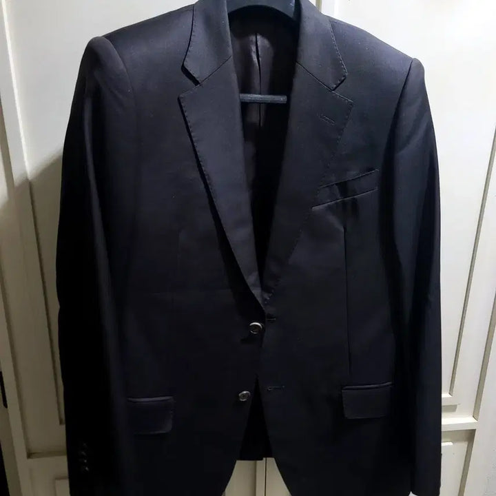 [BUNJANG] Givenchy Wool Notched Lapel Blazer Jacket / 지방시 / 울 노치드라펠 블레이져 자켓 솔리드 블랙 / 41R[105]