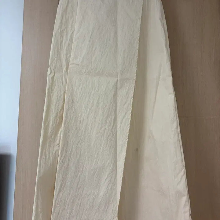 [BUNJANG] H8 Gurdi Skirt - Size S / 에이치에이트 h8 구르디스커트 s