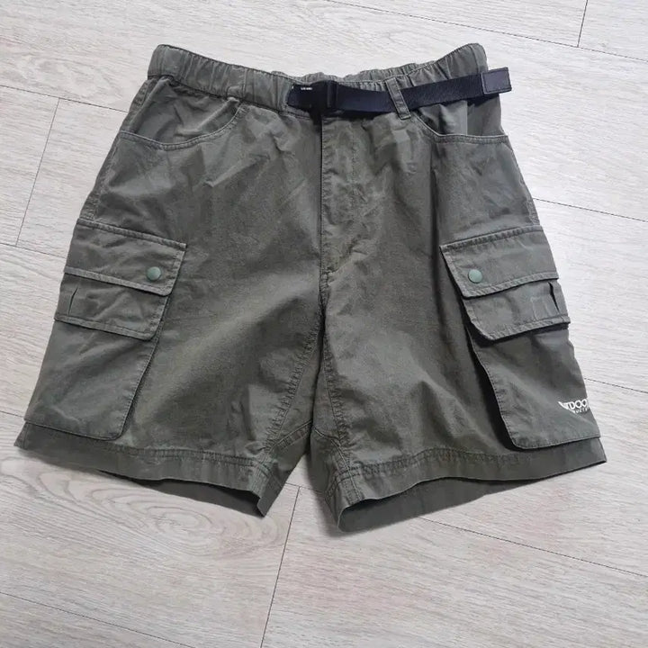 [BUNJANG] Outdoor Cargo Shorts / 아웃도어 카고 반바지