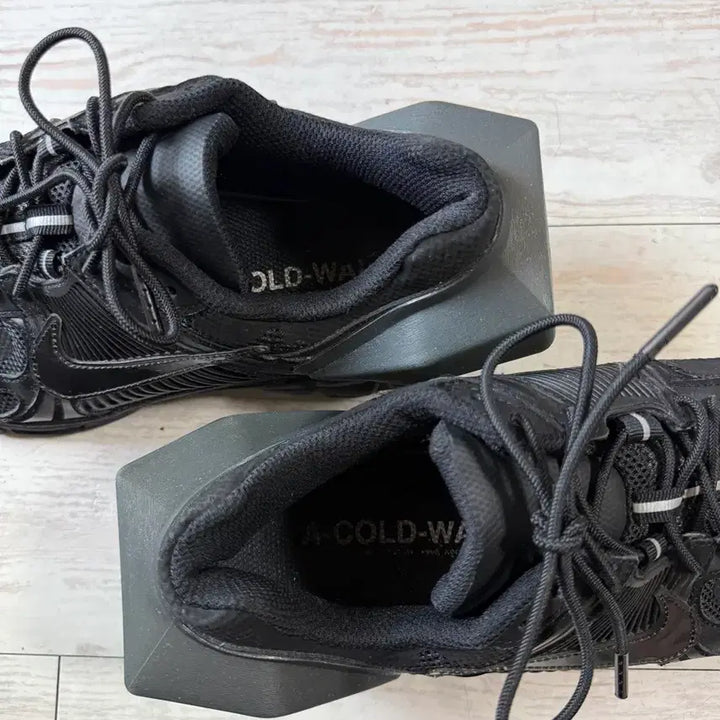 [BUNJANG] A-COLD-WALL* Nike Air Max Plus Black Sneakers / 나이키 x 어콜드월