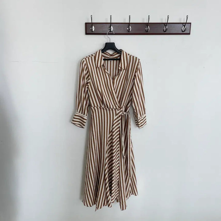 [SOLD OUT] 타임1993 여성55-66 브라운,아이보리 스트라이프 랩 롱 원피스
