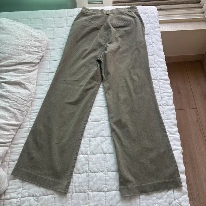 [BUNJANG] Black Up Khaki Straight Pants / 블랙업 카키 스트레이트 팬츠
