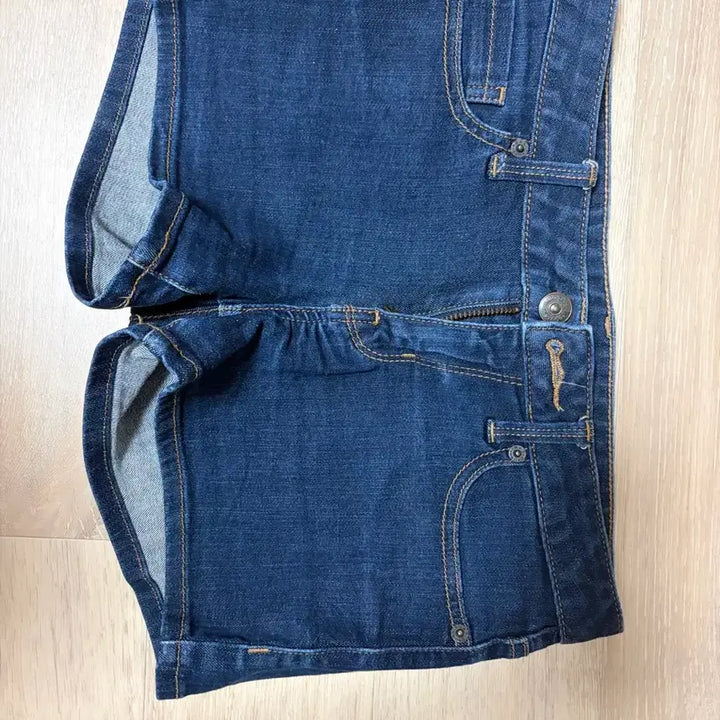 [BUNJANG] Generic Denim Shorts / [옷정리] 데님 숏팬츠 / 사이즈 26