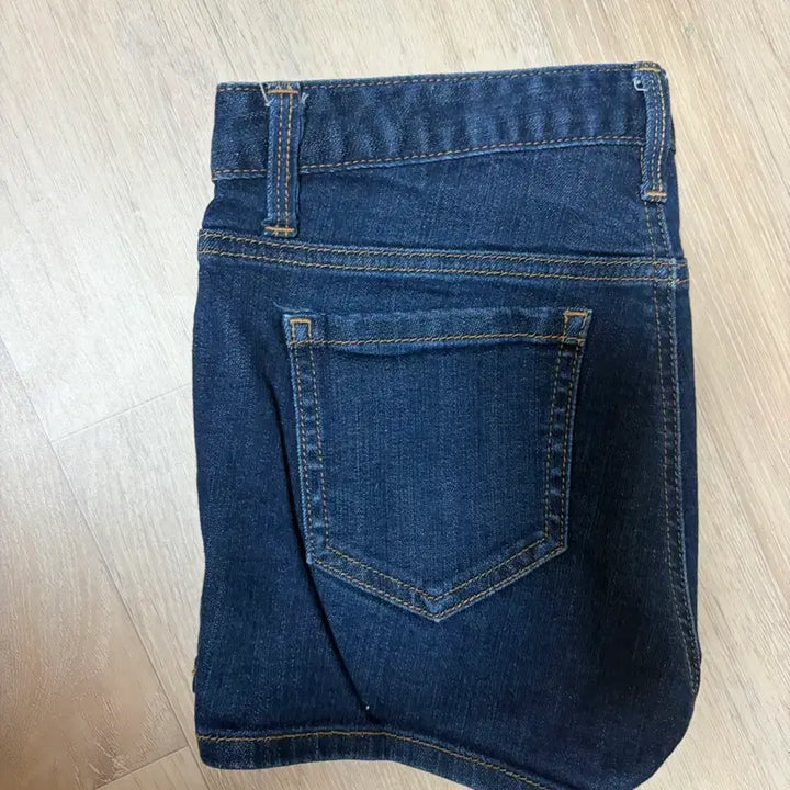[BUNJANG] Generic Denim Shorts / [옷정리] 데님 숏팬츠 / 사이즈 26