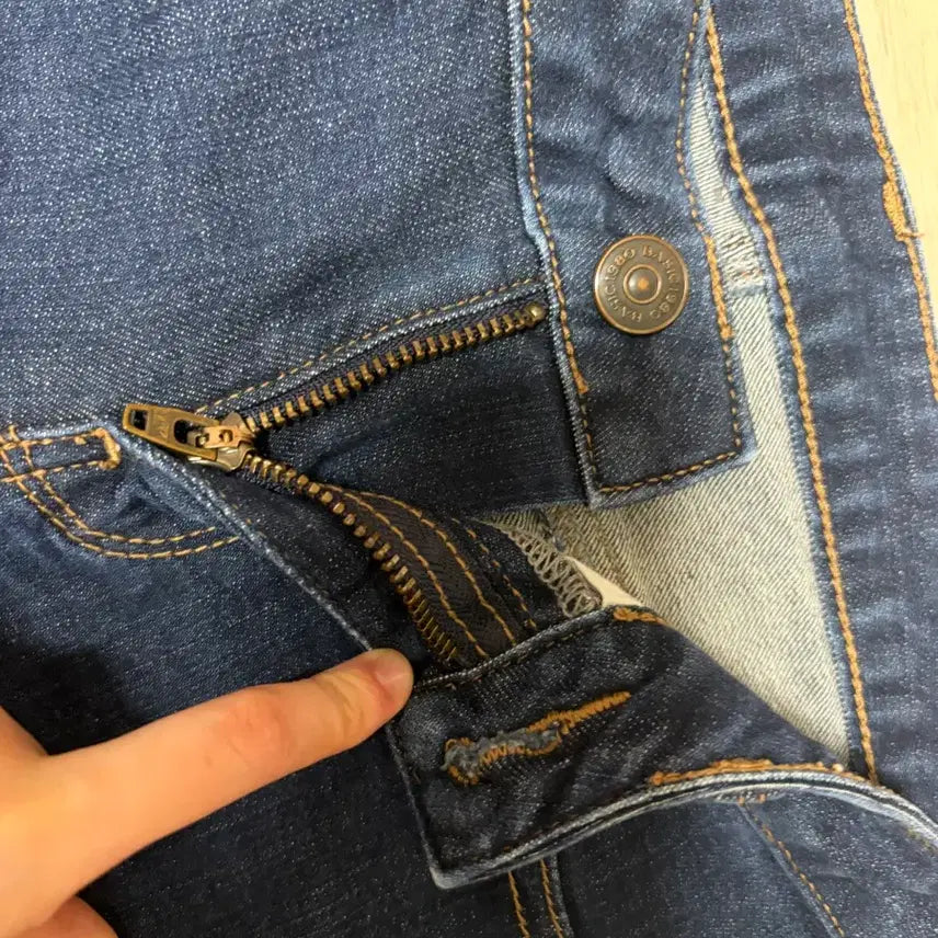 [BUNJANG] Generic Denim Shorts / [옷정리] 데님 숏팬츠 / 사이즈 26