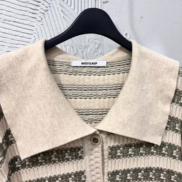 [BUNJANG] NICE CLAUP Knit Cardigan / 나이스클랍 카라 니트 가디건