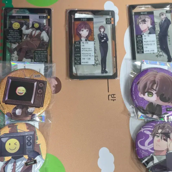 [BUNJANG] Goedamchulgeun Acrylic Photocard &amp; SD/LD Can Badge Bundle Set / 괴담출근 아크릴 포토카드&amp;SD/LD 캔뱃지