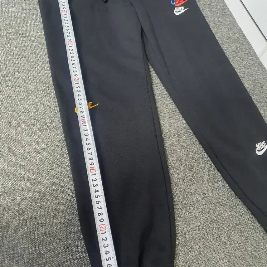 [SOLD OUT] 나이키 멀티 스우시 로고 블랙 조거팬츠  택배비포함가