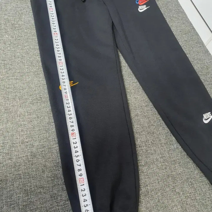 [SOLD OUT] 나이키 멀티 스우시 로고 블랙 조거팬츠  택배비포함가