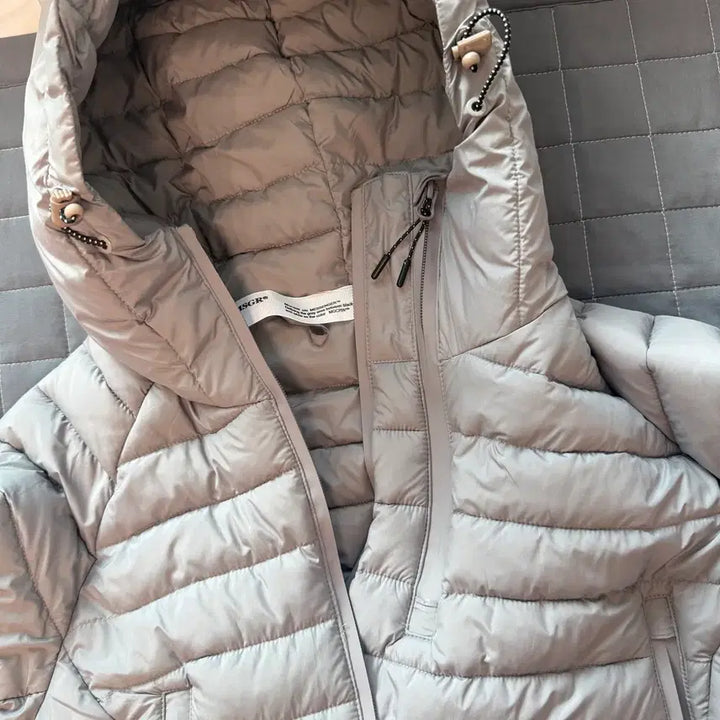 [BUNJANG] NEJOO Gray Lightweight Hooded Jacket / 느좋 회색 후드 경량패딩