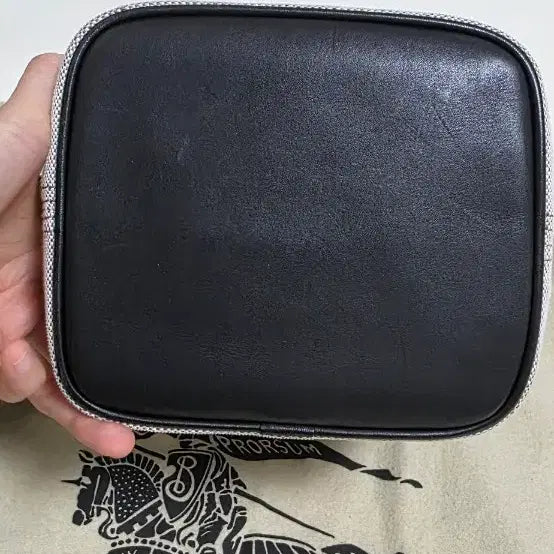 [BUNJANG] Burberry Bucket Bag Small Tote / 버버리 버킷백 스몰 풀셋