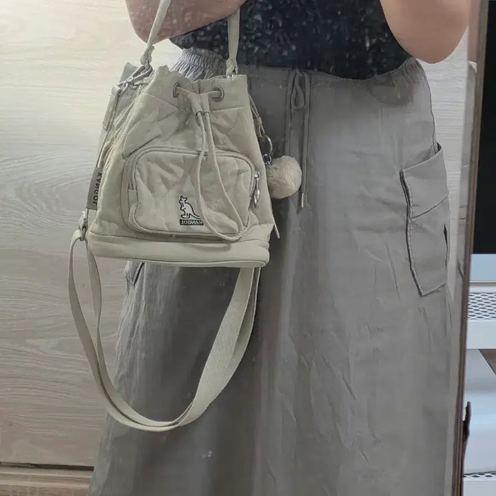 [BUNJANG] Kangol Q-B Quilted Bucket Bag (Ivory) / 캉골 Q-B 퀼팅 버킷백 복조리백 2way (아이보리)
