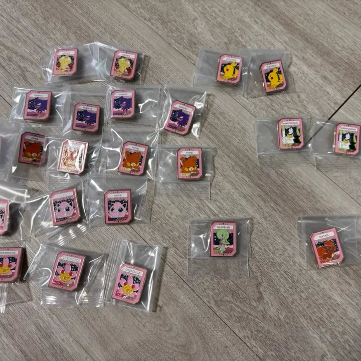 [BUNJANG] Pokemon Cherry Blossom Badge / 포켓몬스터 캐릭터 뱃지 벚꽃 밤
