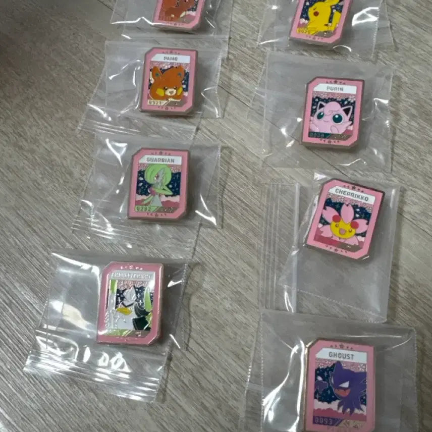 [BUNJANG] Pokemon Cherry Blossom Badge / 포켓몬스터 캐릭터 뱃지 벚꽃 밤