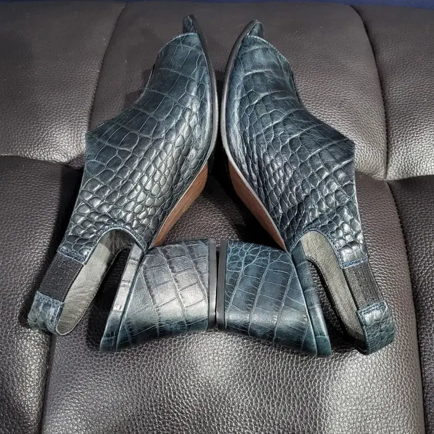 [BUNJANG] Leather Crocodile Pattern Open-toe Heels / 가죽 크록커다일 패턴 오픈토