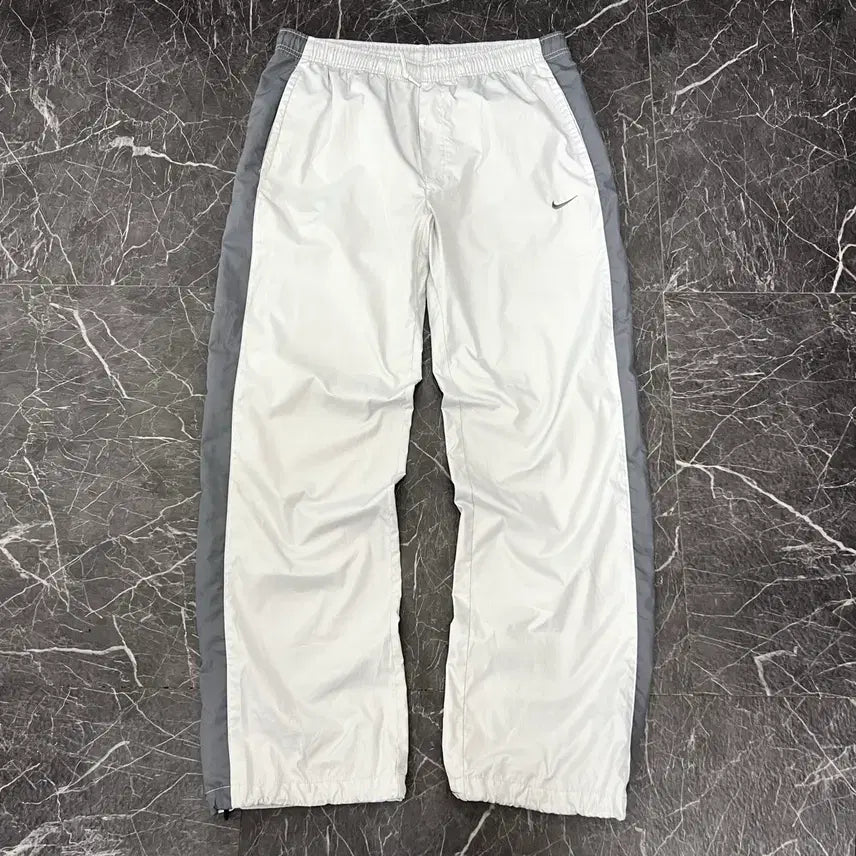 [SOLD OUT] 나이키 스루시 파이핑 스트레이트 트랙팬츠