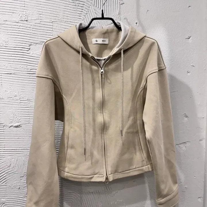 [BUNJANG] Bron Beige Cropped Hooded Zip-Up Jacket / 브론 후드 집업