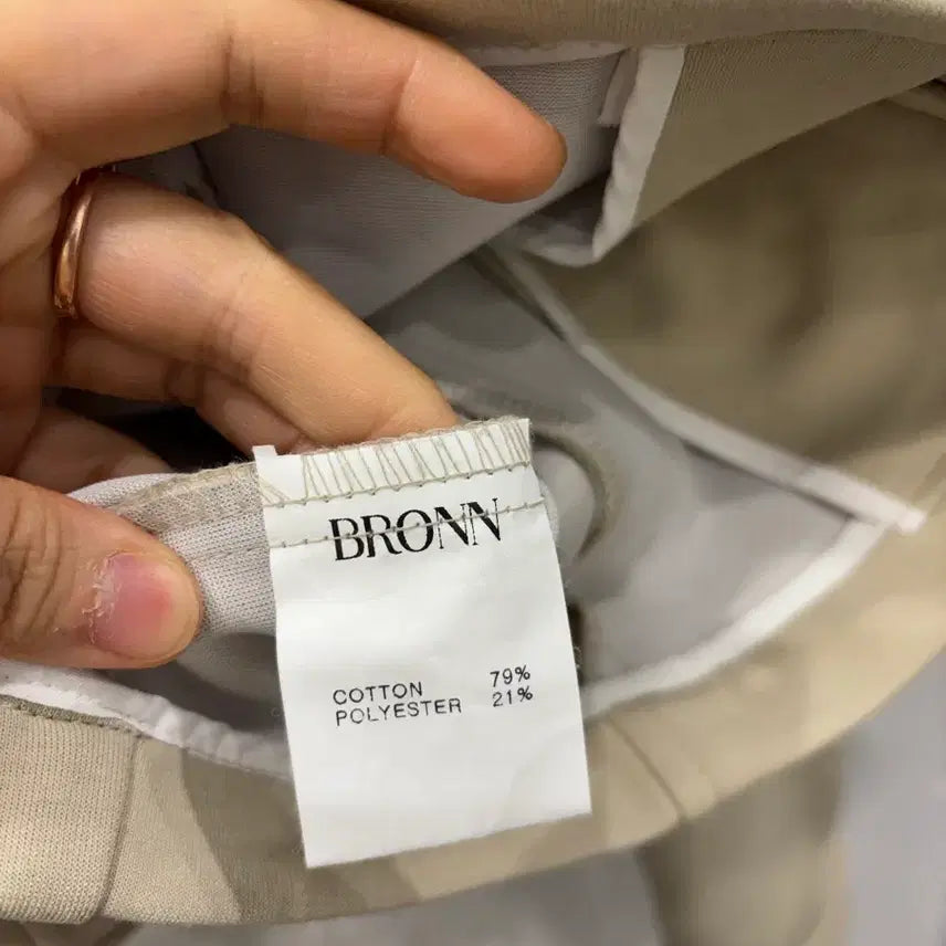 [BUNJANG] Bron Beige Cropped Hooded Zip-Up Jacket / 브론 후드 집업