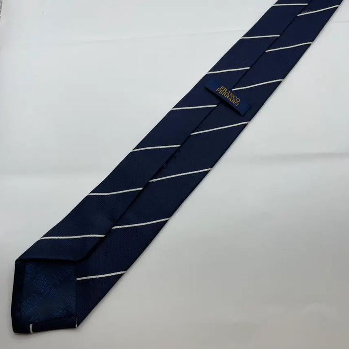[BUNJANG] Franco Ferraro Patterned Necktie / 프랑코페라로 패턴 넥타이 (실밥약간풀림)