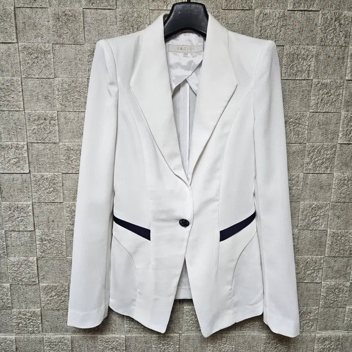 [BUNJANG] Egoist White Slim Fit Women&