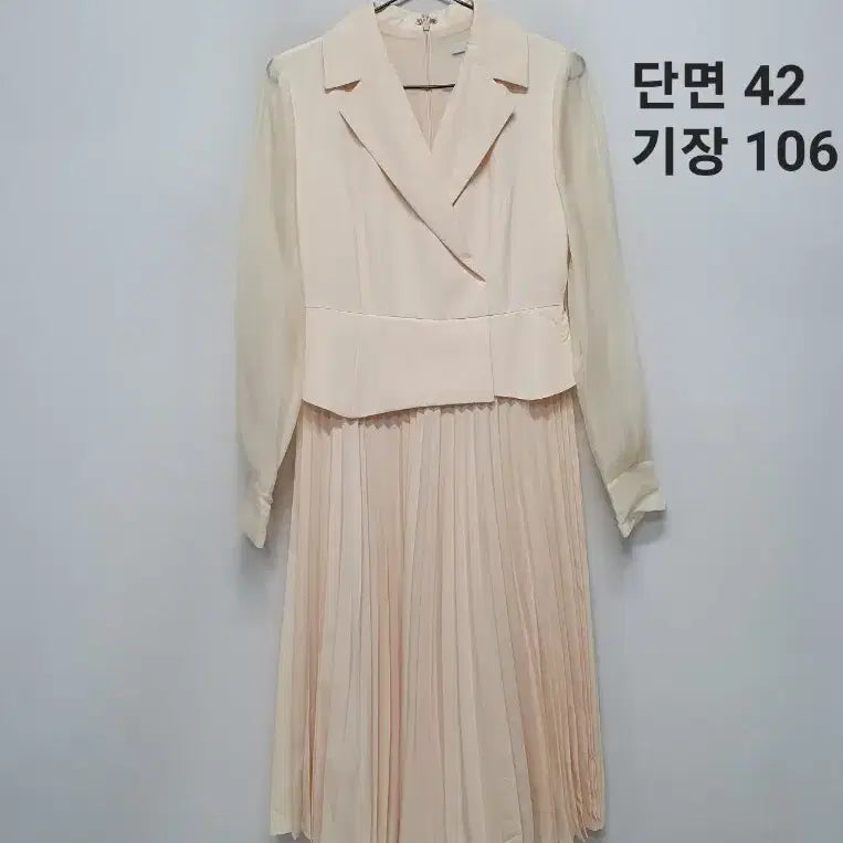 [BUNJANG] JJ JIGOTT Pleated Long Dress &amp; Blouse Layered Style / JJ지고트 플리츠 롱 원피스 블라우스 레이어드 스타일