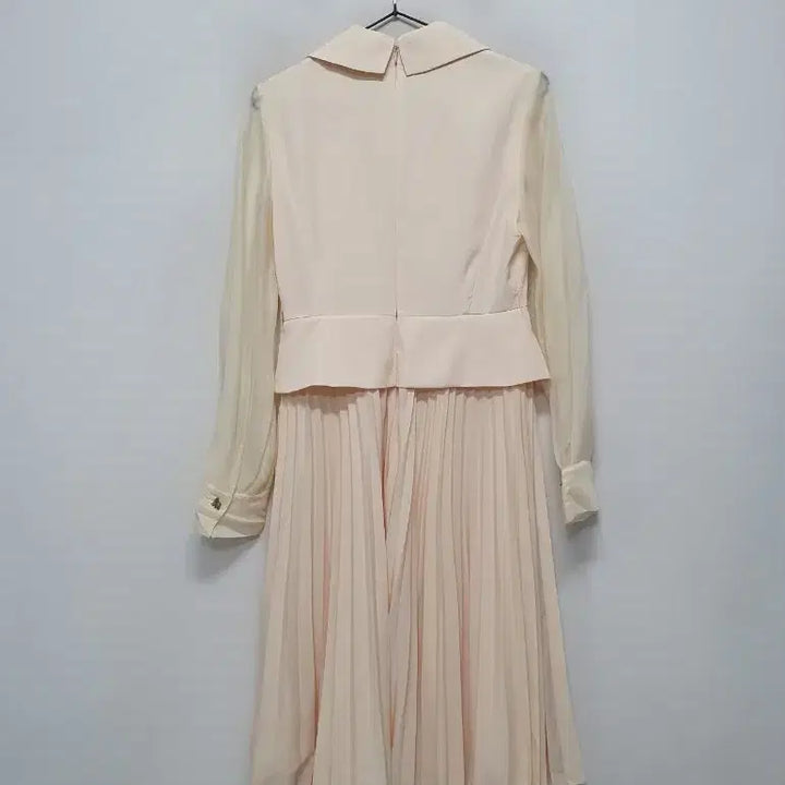 [BUNJANG] JJ JIGOTT Pleated Long Dress &amp; Blouse Layered Style / JJ지고트 플리츠 롱 원피스 블라우스 레이어드 스타일