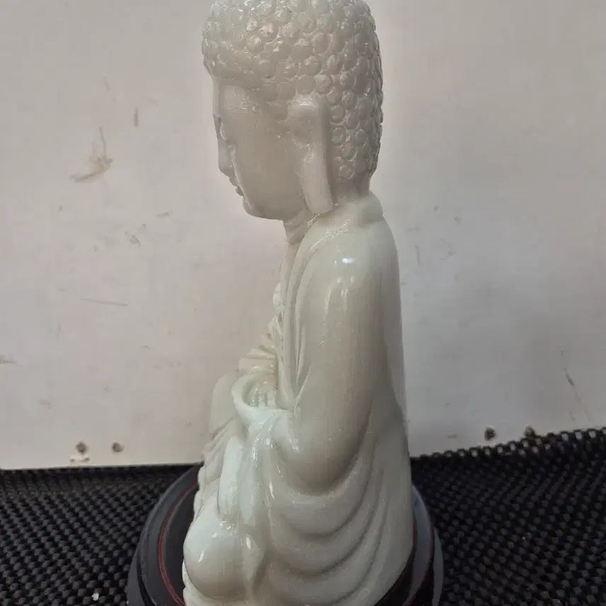 [BUNJANG] White Jade Shakyamuni Buddha Statue / 소장품 백옥 석가모니 불상