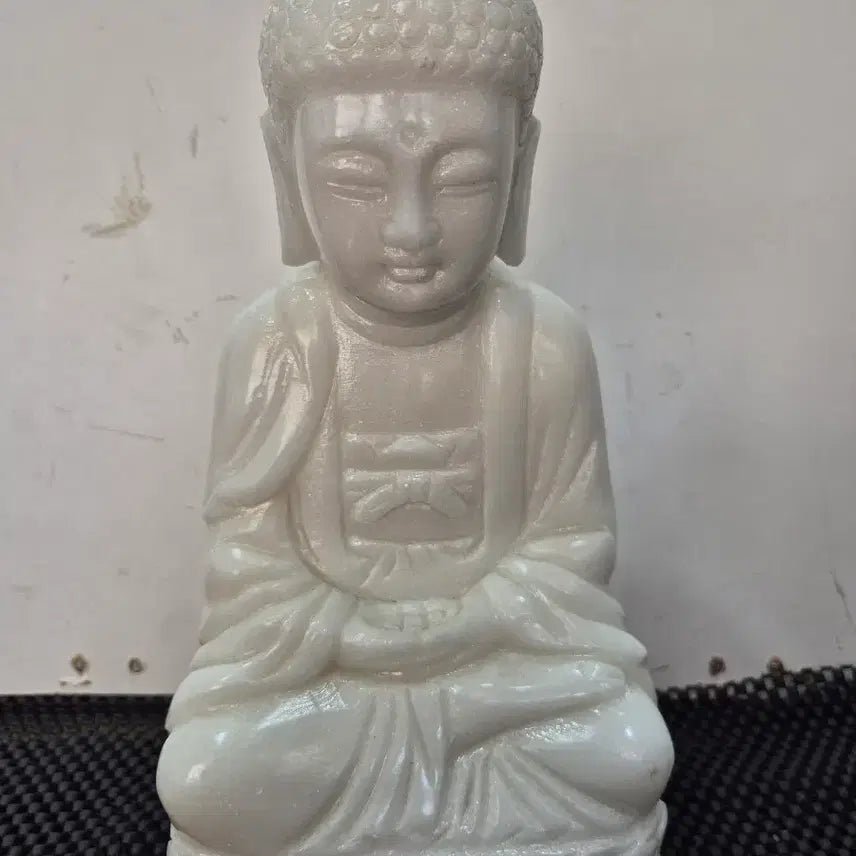 [BUNJANG] White Jade Shakyamuni Buddha Statue / 소장품 백옥 석가모니 불상